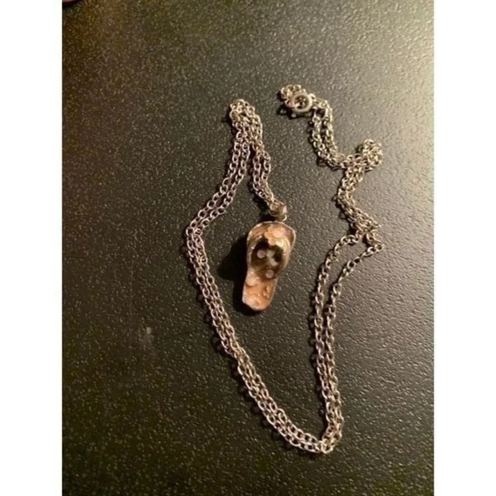 N/A adorable piece